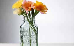 用饮料瓶做创意花瓶，用饮料瓶做创意花瓶简单又好看