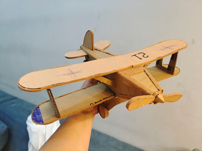 创意手工飞机-图1