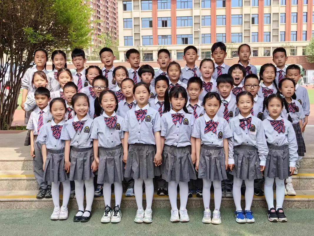 班级集体照创意队形怎么拍才出彩？-图3