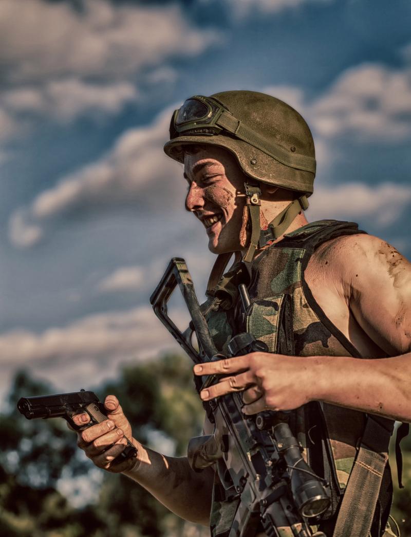 士兵创意照片-图1 士兵创意照片-图1