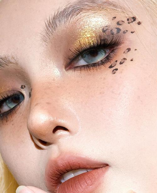 创意彩绘妆-图1 创意彩绘妆-图1