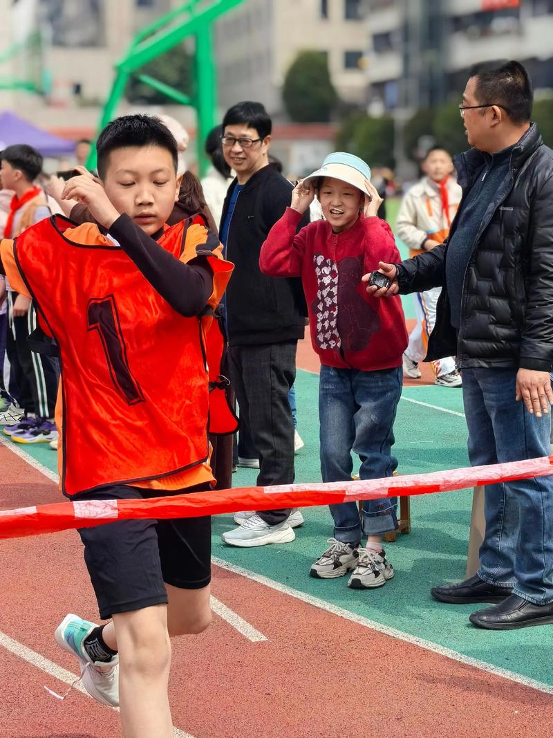 校运会800技巧,校运会800米技巧-图2 校运会800技巧,校运会800米技巧-图2