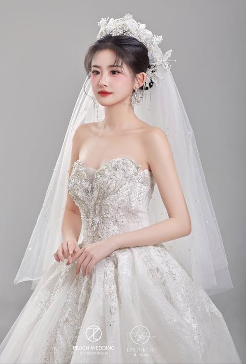 创意婚纱发型-图1 创意婚纱发型-图1