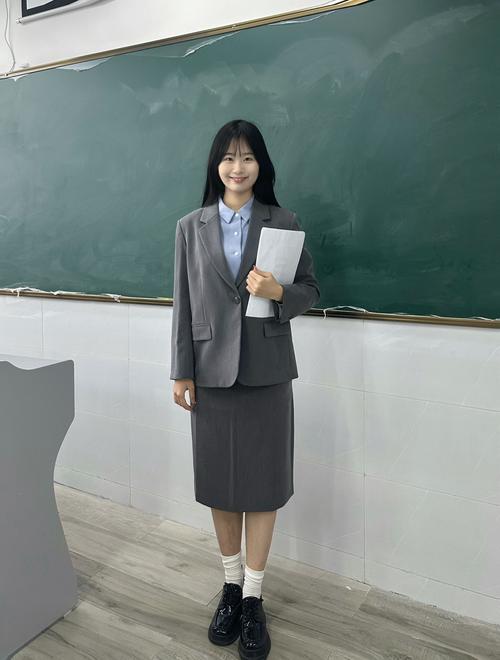 大学生面试着装技巧，大学生面试着装技巧有哪些-图1