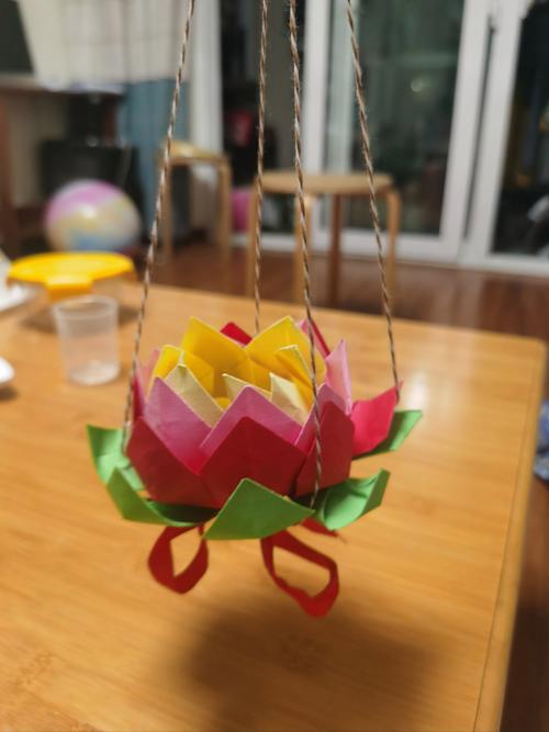 创意纸条灯笼，创意纸条灯笼怎么做-图1