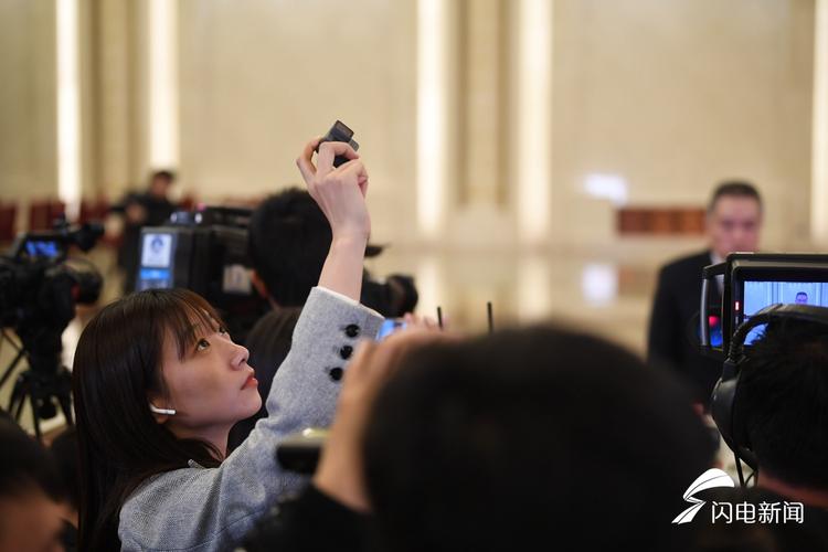 新闻拍摄如何构图抓眼球？-图3