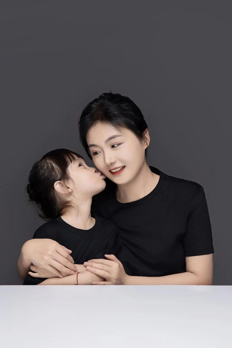 妈妈和女儿的创意照片-图3 妈妈和女儿的创意照片-图3