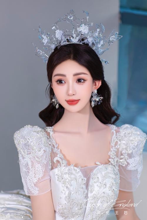 创意婚纱发型怎么选？看图片找灵感！-图2