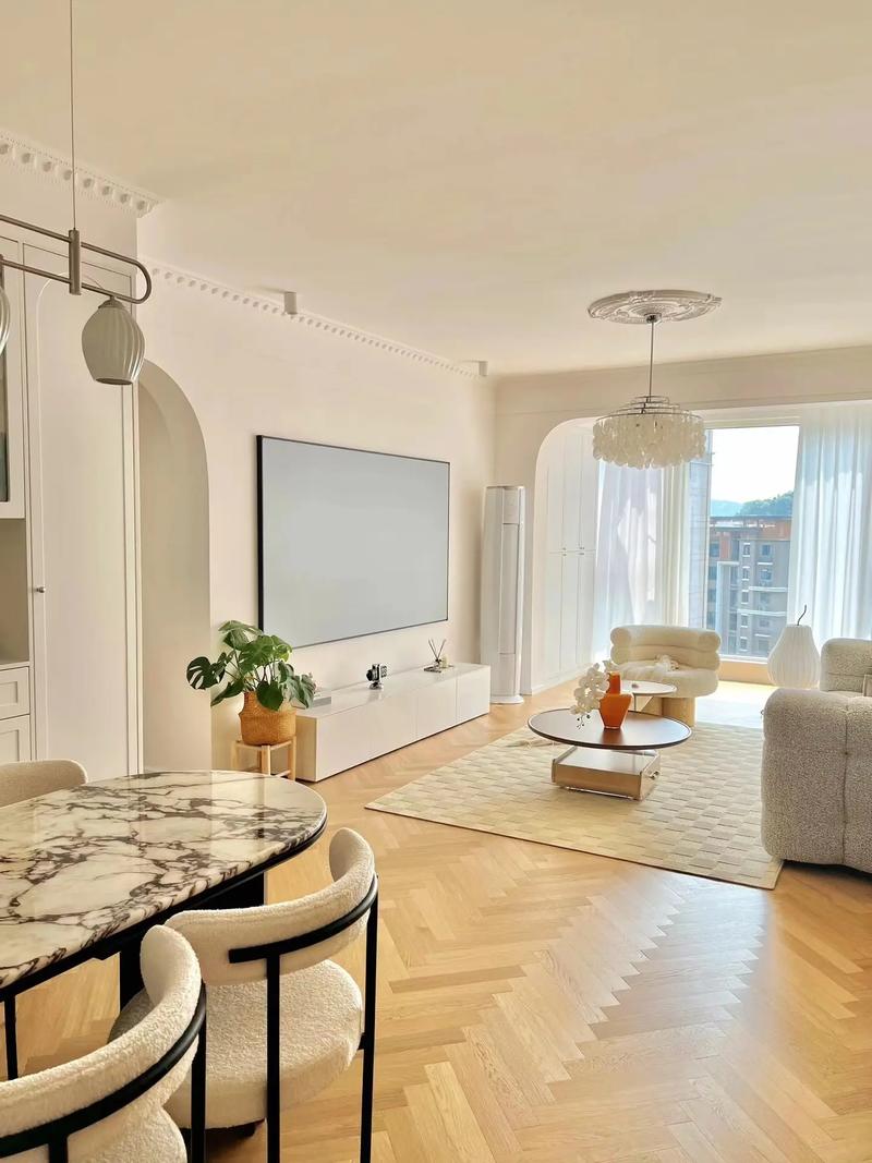 客厅创意装修，如何打造独特又实用？-图1