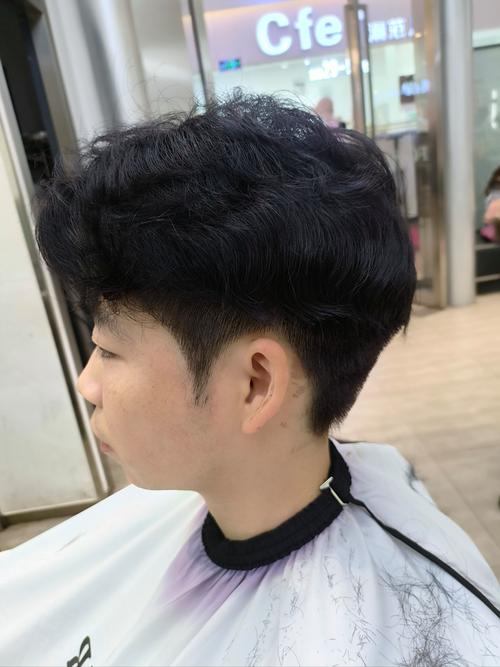 男甩头发技巧，男甩头发技巧图解-图3