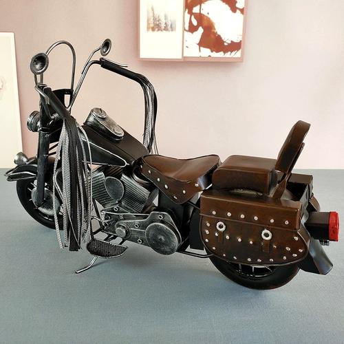 这些创意摩托车图片背后的设计理念是什么？它们如何平衡实用性与艺术性？-图2