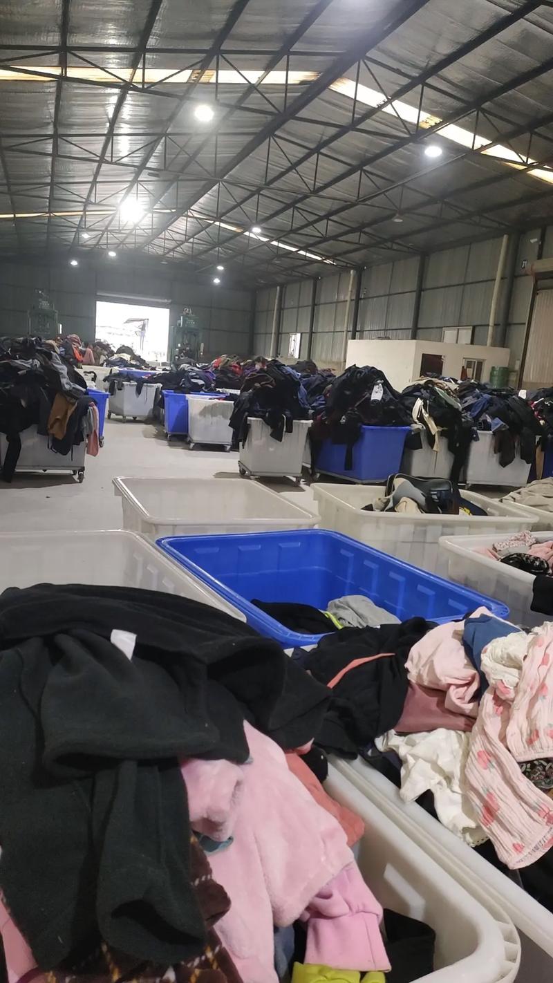 库房衣服摆放技巧有哪些？附实用图片解析如何提升空间利用率与存取效率？-图3