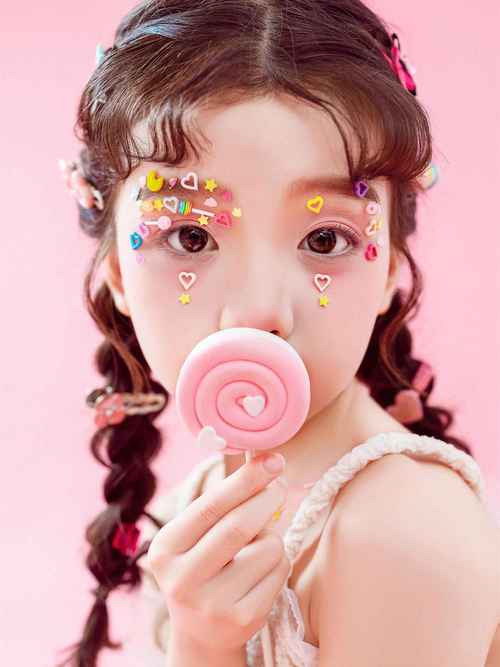 儿童创意妆容适合孩子吗？-图2