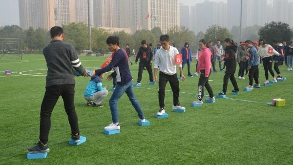 团队过河技巧-图1 团队过河技巧-图1