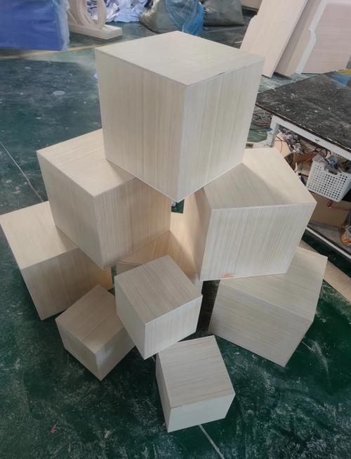 正方形图形创意有哪些巧思？-图1