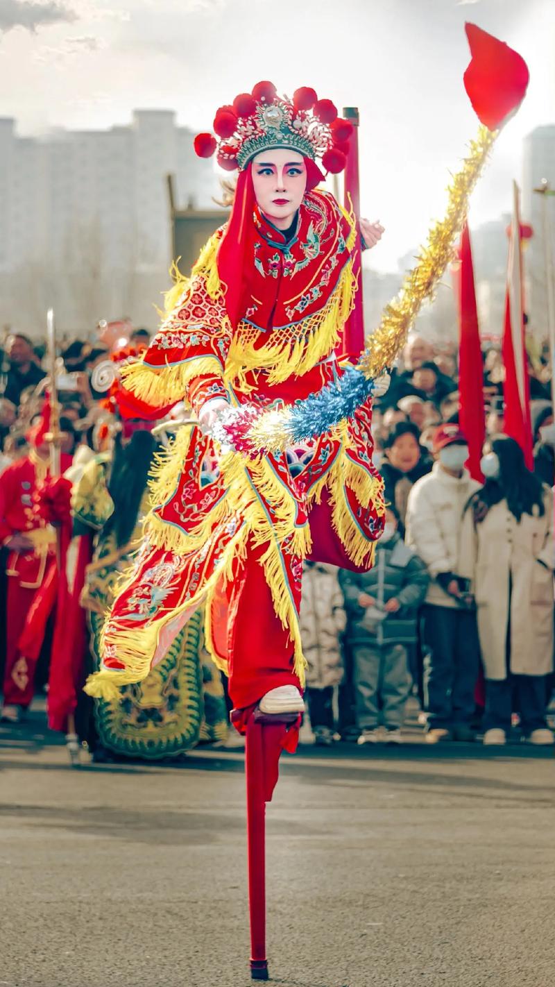 如何掌握走高跷的实用技巧?-图2 如何掌握走高跷的实用技巧?-图2