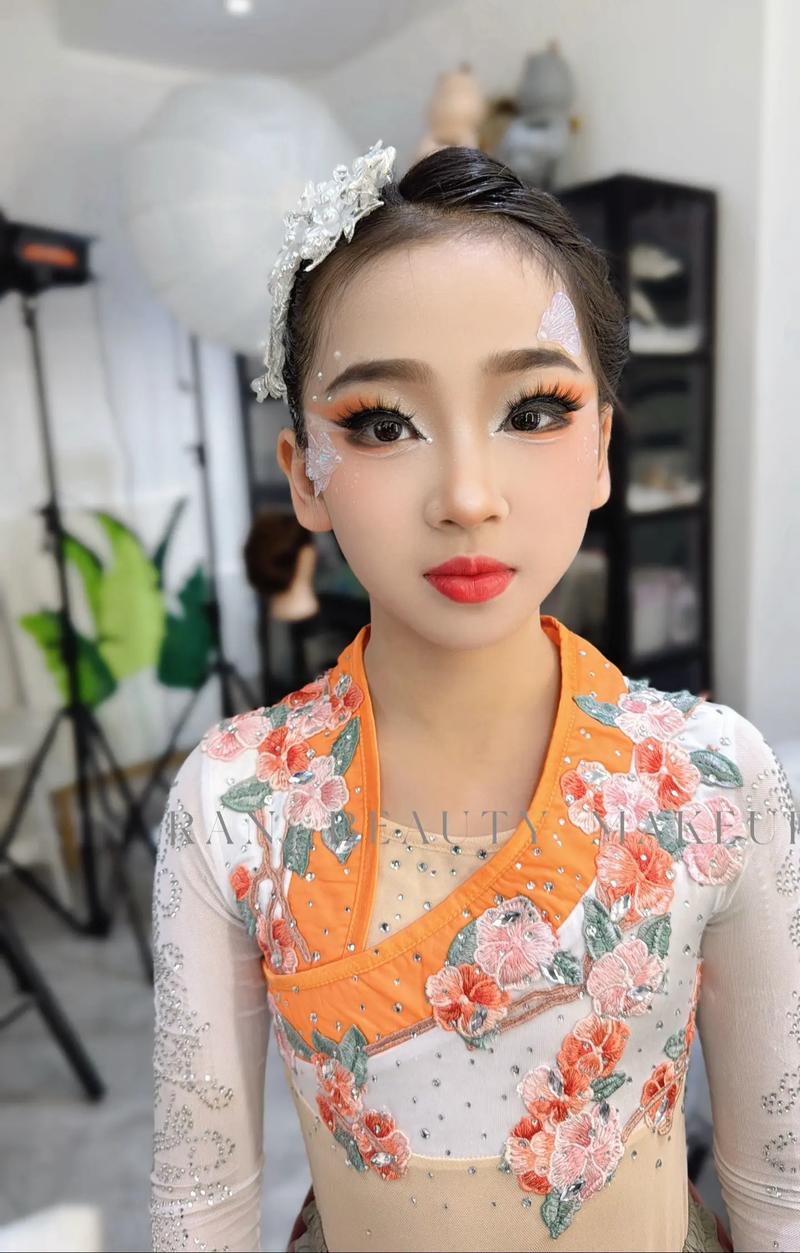 舞台创意妆,舞台创意妆面造型图片-图3 舞台创意妆,舞台创意妆面造型图片-图3