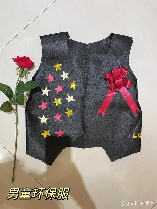 男孩创意环保服装-图2 男孩创意环保服装-图2