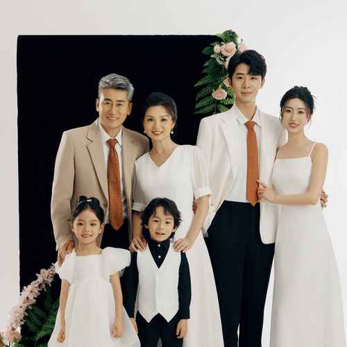 四口创意照-图1 四口创意照-图1