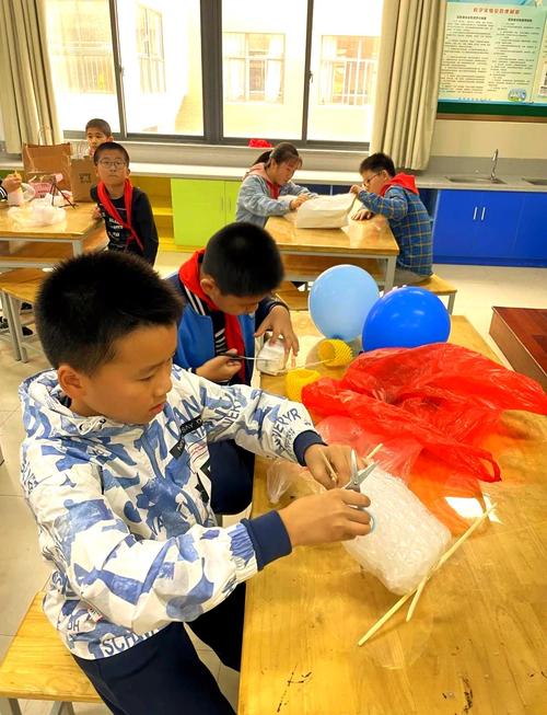 撞鸡蛋有什么必胜技巧吗？-图2