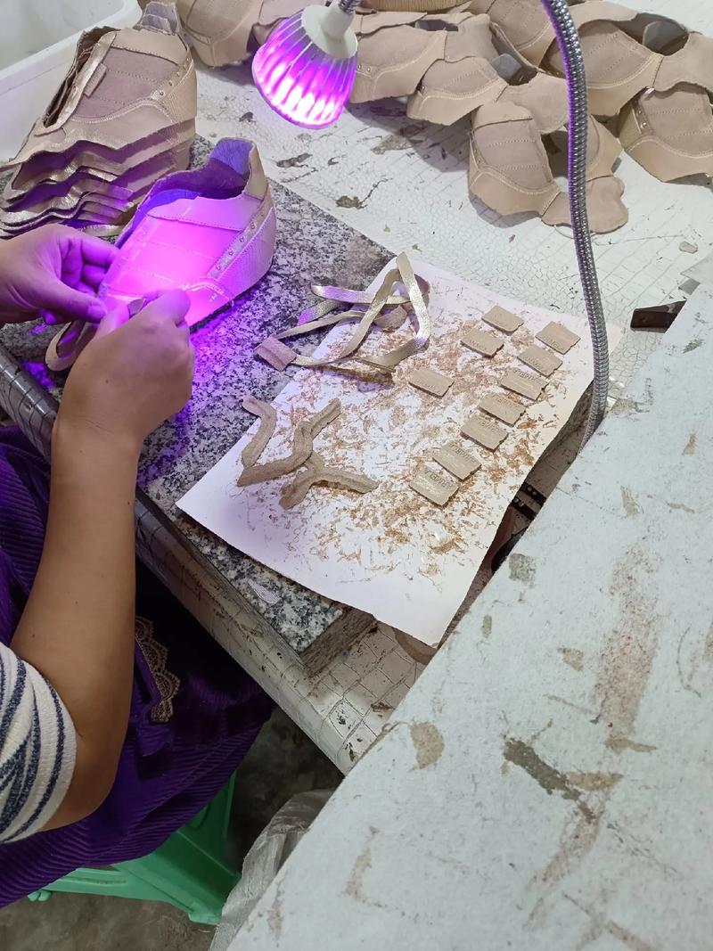 鞋厂贴标技巧有哪些关键要点？-图3