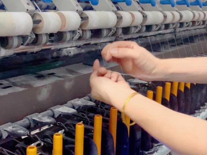 细纱空管伸头有何技巧？-图1