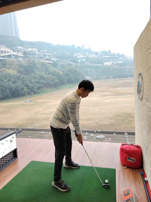 高尔夫放松肩膀技巧-图3