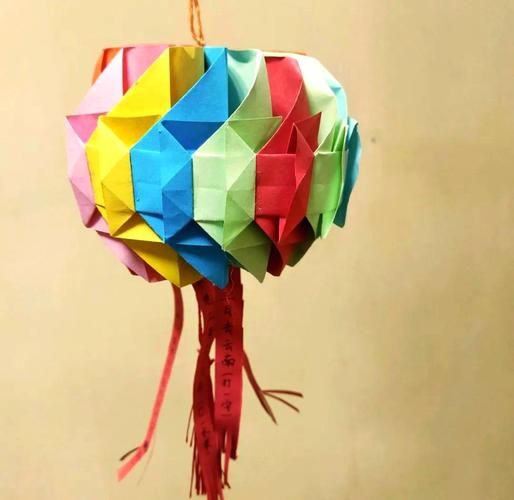 创意灯笼设计,如何点亮传统与创新?-图2 创意灯笼设计,如何点亮传统与创新?-图2