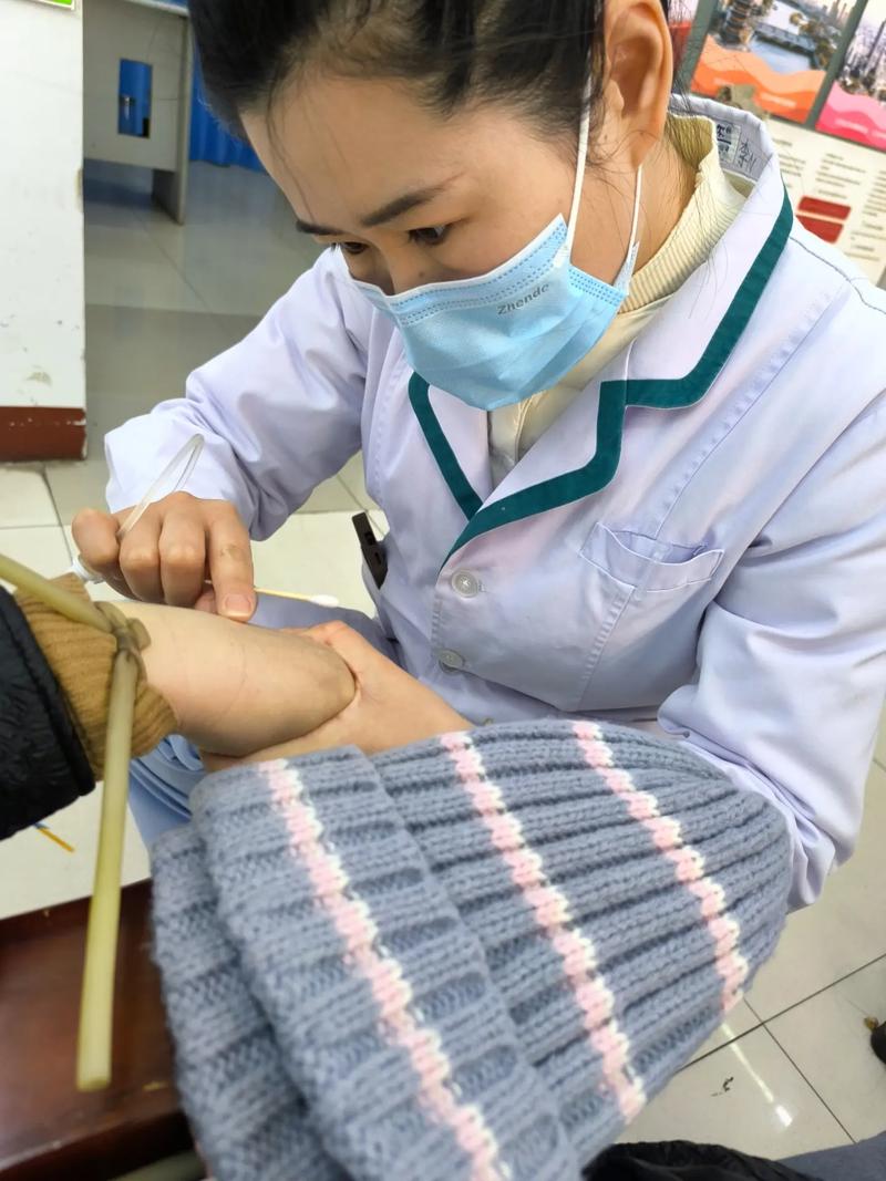 新手护士扎针技巧视频如何快速掌握？-图1
