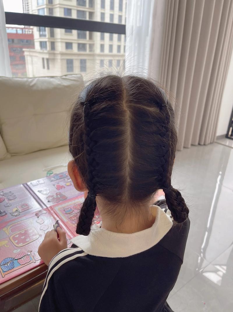 女孩创意小辫子，女孩创意小辫子图片-图1