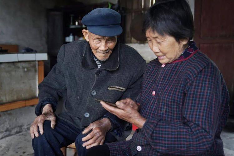 和奶奶作爱技巧-图1