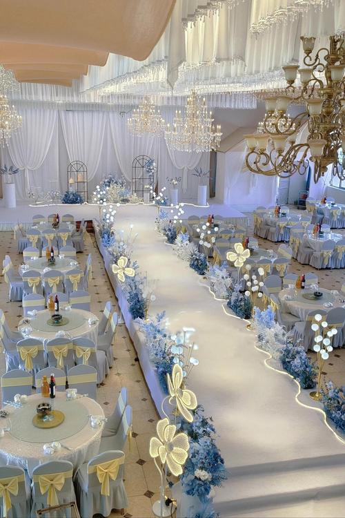 婚礼创意t台布置-图1