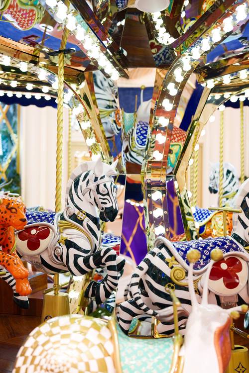 旋转木马如何突破传统创意？-图2