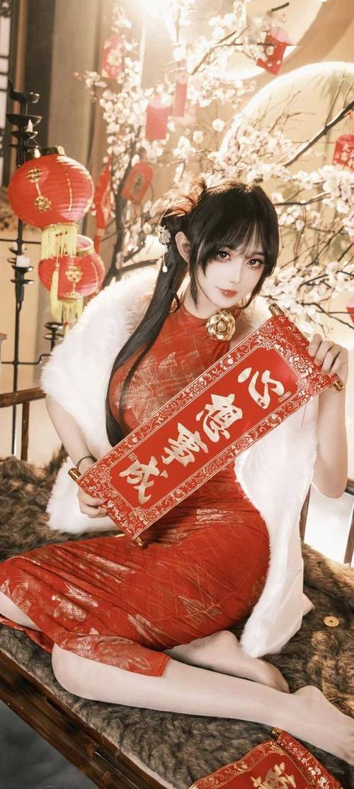 红色创意服装-图3 红色创意服装-图3