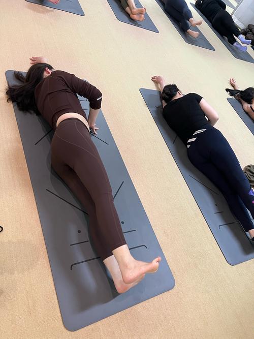 垫上动作技巧有哪些关键要点？-图3